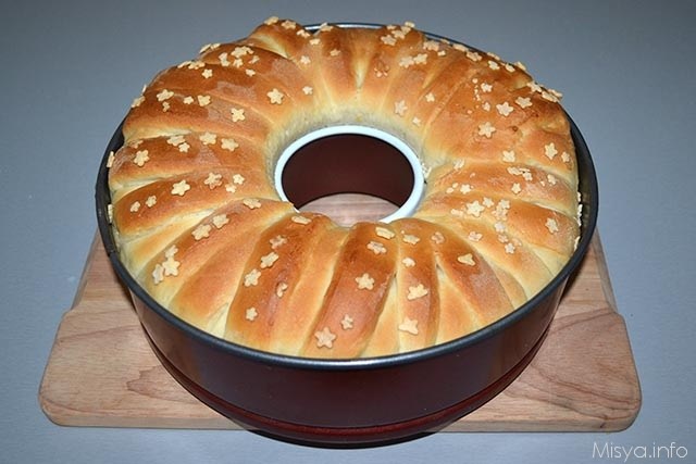 Corona di pan brioche 16