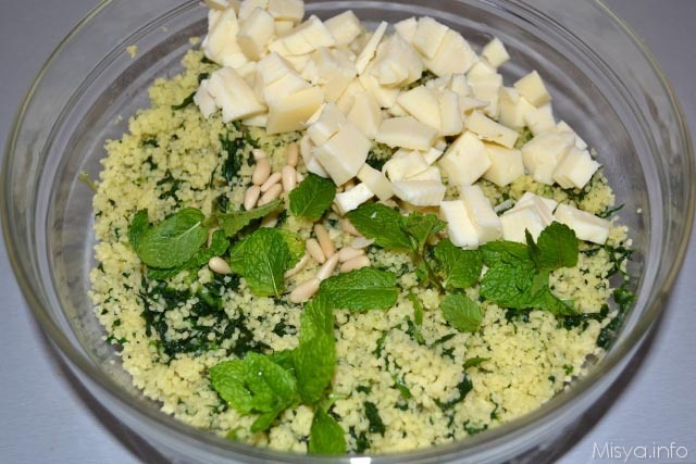 Cous cous con spinaci e pinoli 7