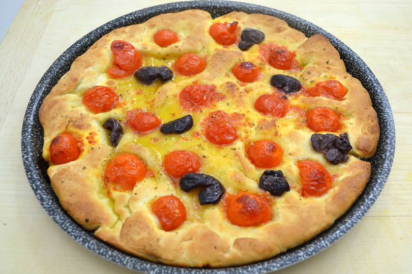 Focaccia Barese Ricetta Focaccia Barese Di Misya