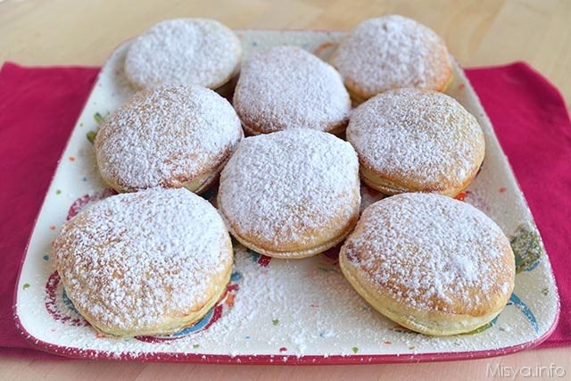 Finti bomboloni di pasta sfoglia