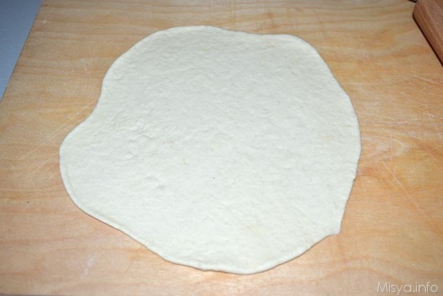 Cestini di pane pizza con insalata 6