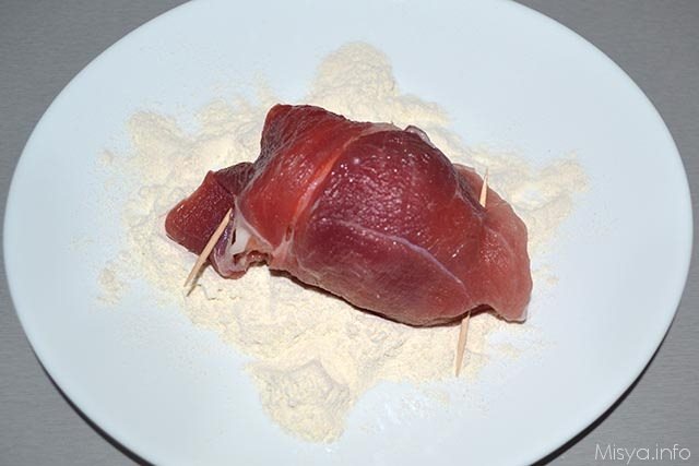 Involtini di carne con fichi e prosciutto 5