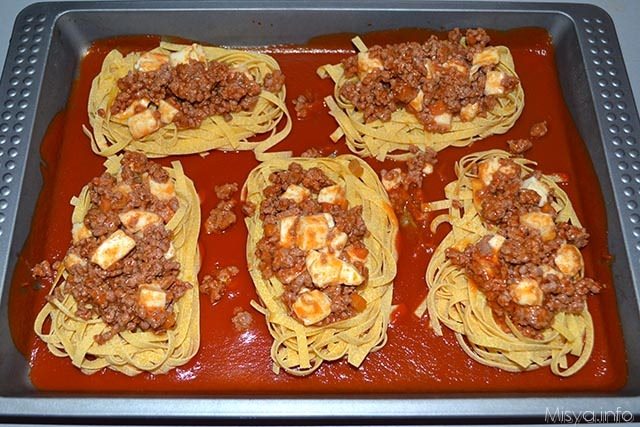 » Nidi di tagliatelle al forno - Ricetta Nidi di ...