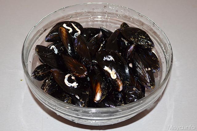 Pasta con mandorle e cozze 1