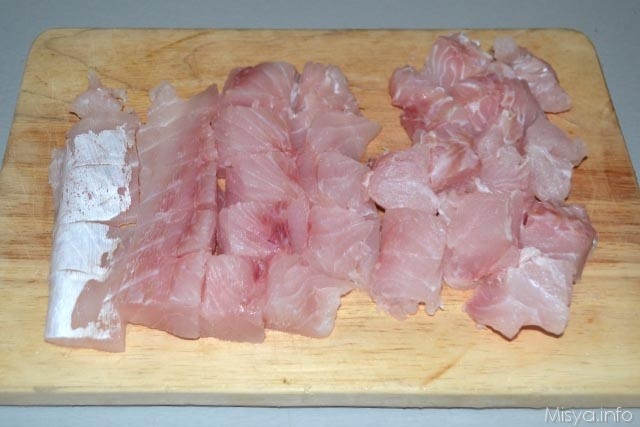 Bocconcini di pesce persico con olive e capperi 2