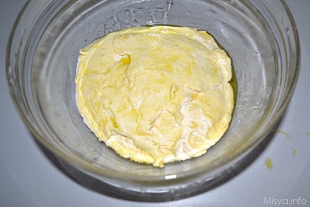 Focaccia con patate e pancetta 6