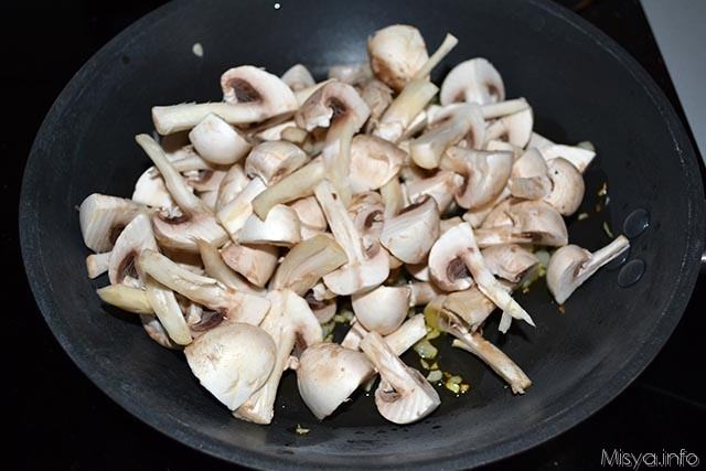 Funghi in umido 6