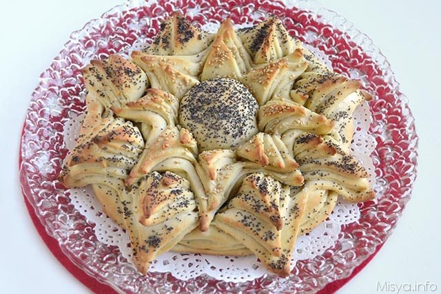 Pane A Forma Di Stella Di Natale.Fiore Di Pane Ricetta Fiore Di Pane Di Misya