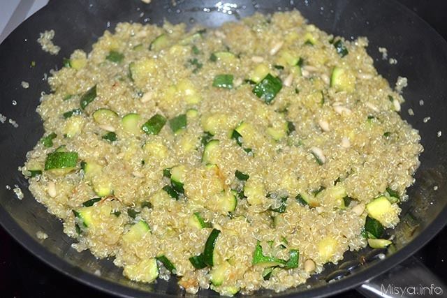 Quinoa con zucchine e pinoli 9