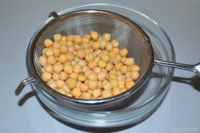 insalata di ceci rucola grana e noci 1