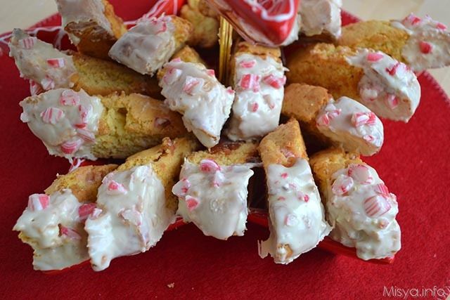 Cantucci candy cane
