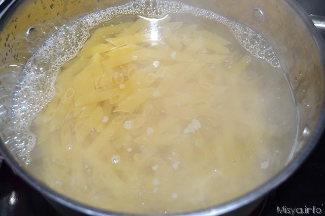 Frittata di maccheroni al salame 2