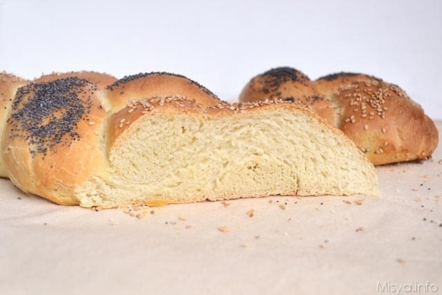 Treccia di pane alla-ricotta