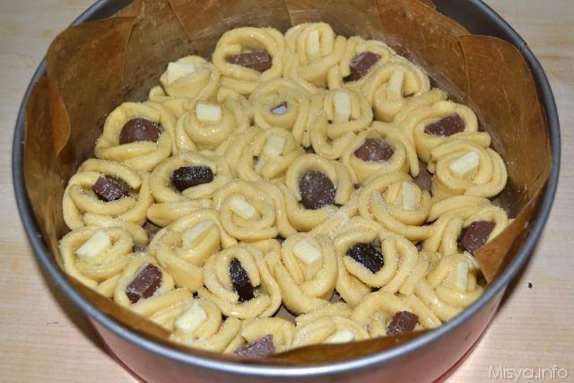 » Roselline di pasta brioche al cioccolato - Ricetta ...