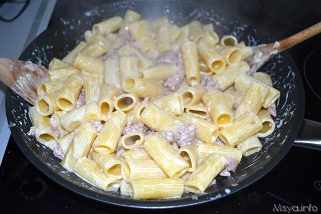 Pasta alla norcina 13