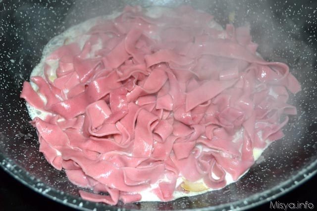 Tagliatelle alla barbabietola 10