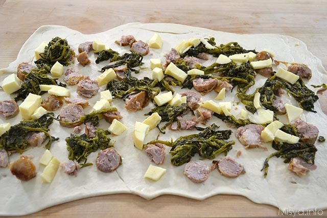 panini napoletani con salsicce e friarielli 13