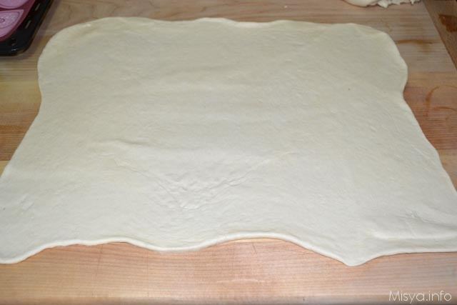 rotolo di pizza pancetta e funghi 6