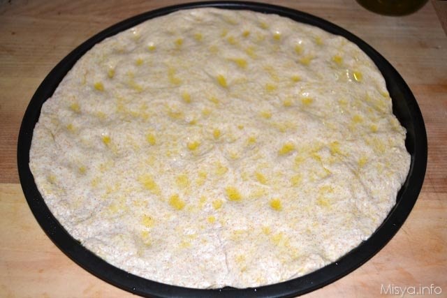 Focaccia integrale con zucchine e crescenza 10