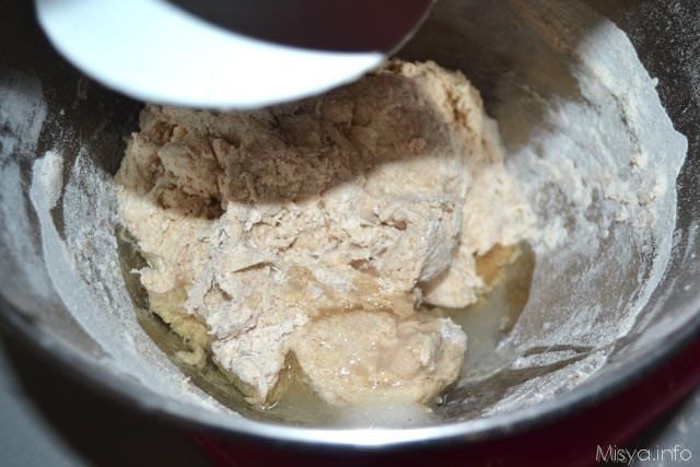 Focaccia integrale con zucchine e crescenza 4