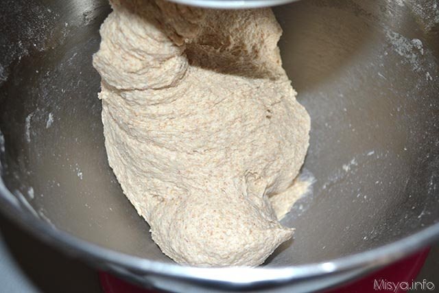 Focaccia integrale con zucchine e crescenza 5