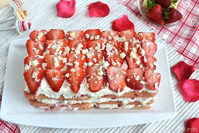 Tiramisu al cioccolato bianco e fragole