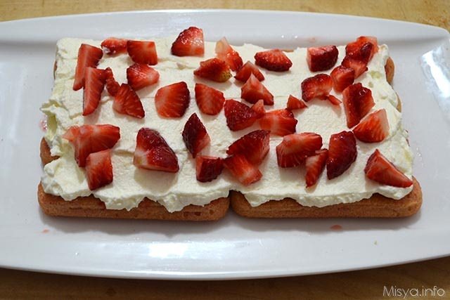 Tiramisu cioccolato bianco e fragole 7