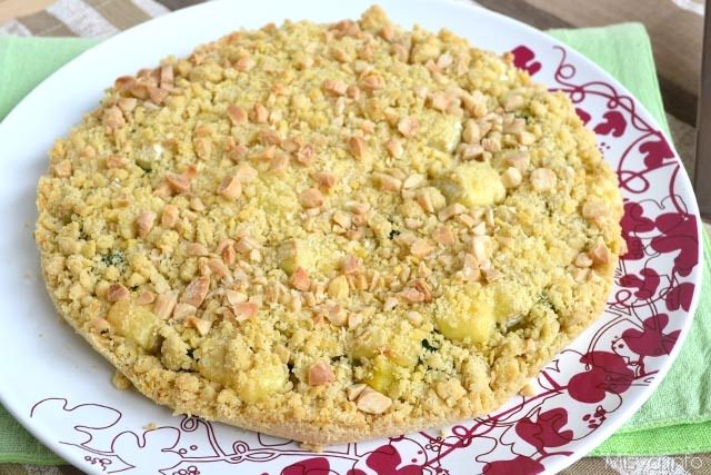 Sbriciolata salata con zucchine-brie