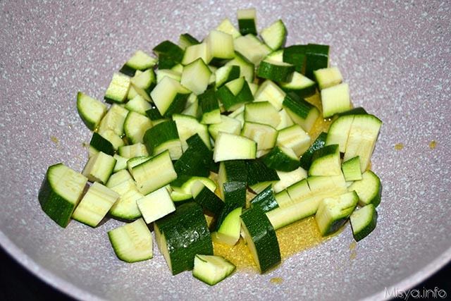 Sbriciolata salata con zucchine e brie 2