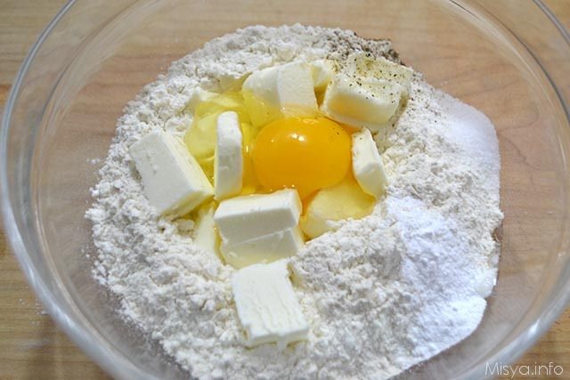 Sbriciolata salata con zucchine e brie 4