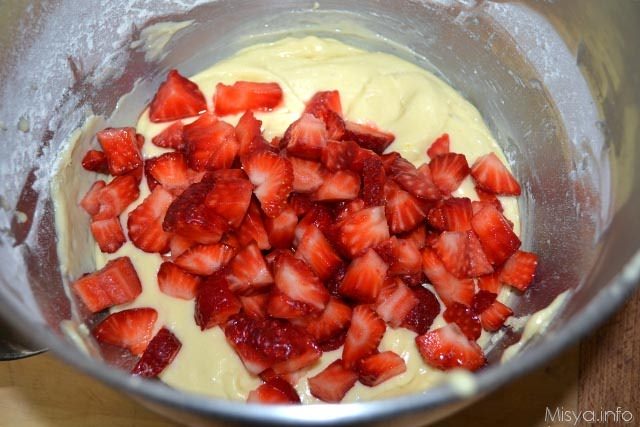 Torta di fragole e ricotta 8