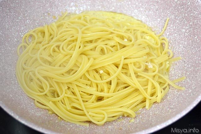 Linguine al pesto di mandorle e limoni 10