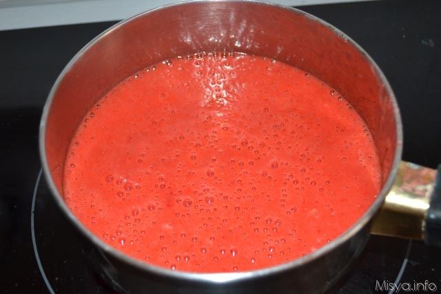 Panna cotta con gelatina di fragole 8