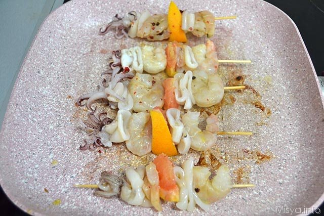 Spiedini di gamberi e calamari 5