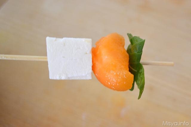 Spiedini di melone rucola e feta 6