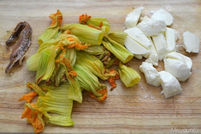 Tortino con fiori di zucca 2