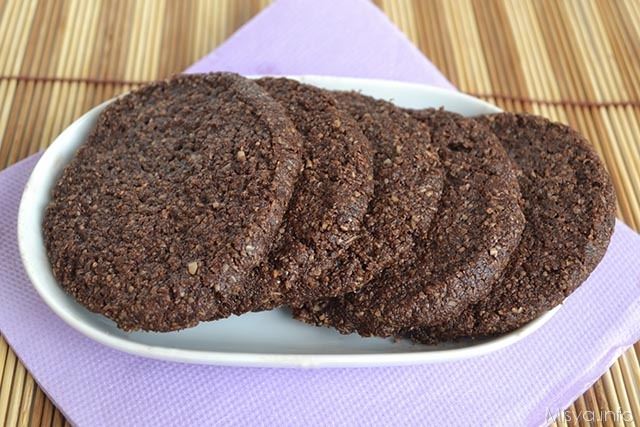 Biscotti di crusca e cacao