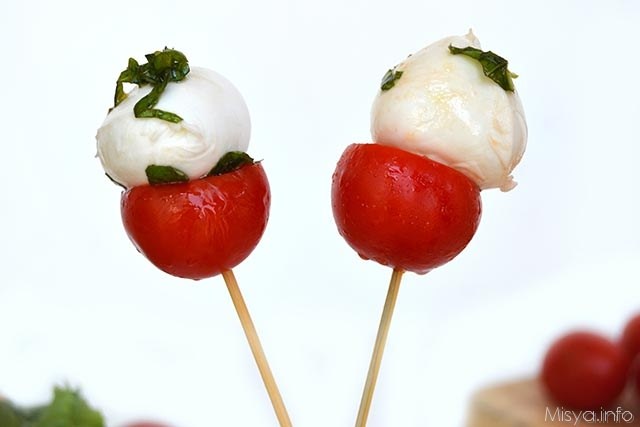 Caprese-pops