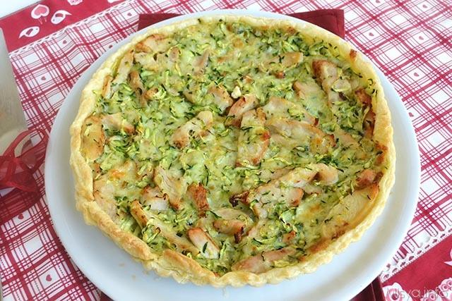 Torta salata con pollo e zucchine