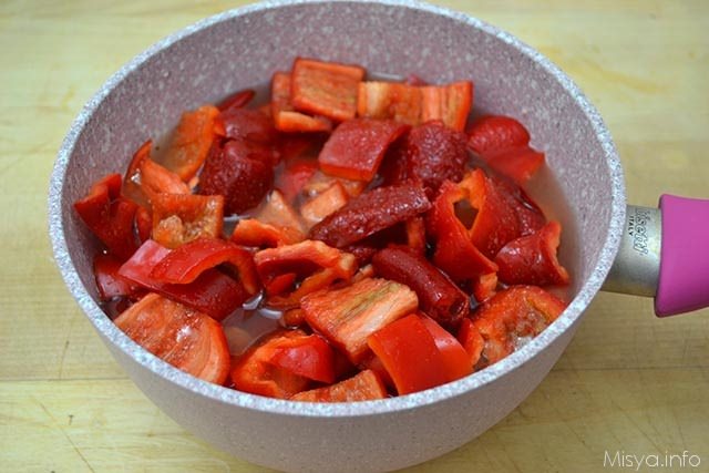 8 metterei peperoncini in un pentolino