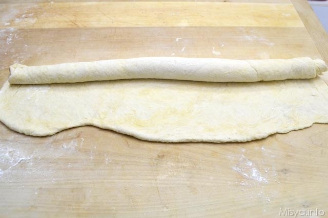 18 arrotolare impasto