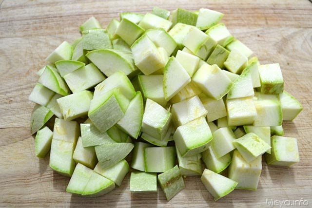 2 zucchina a dadini