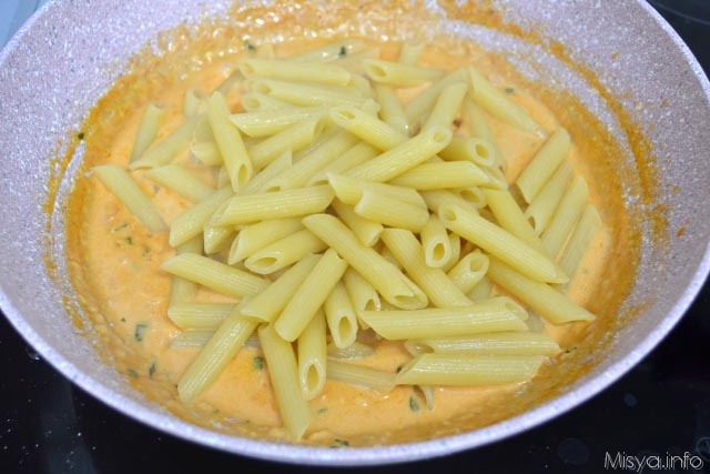9 aggiungere la pasta