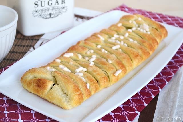 Sfoglia intrecciata al cioccolato