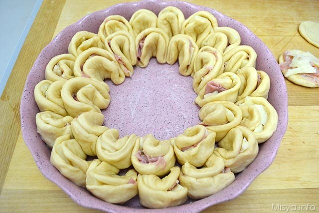 13 sistemare in una teglia tonda