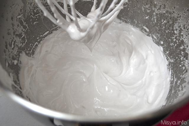 4 montare con zucchero a velo