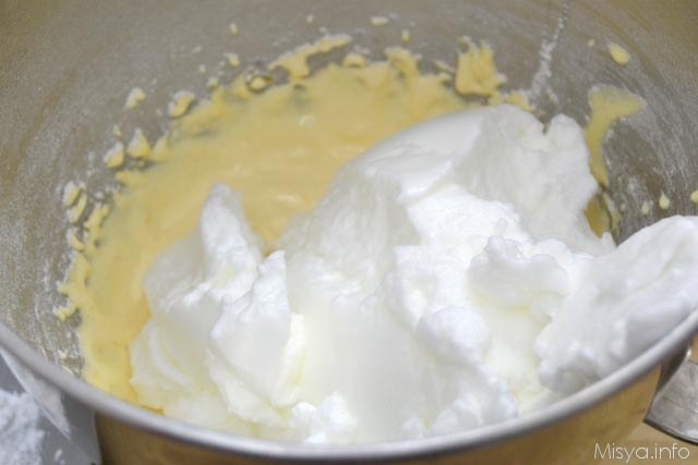 7 aggiungere albumi montati