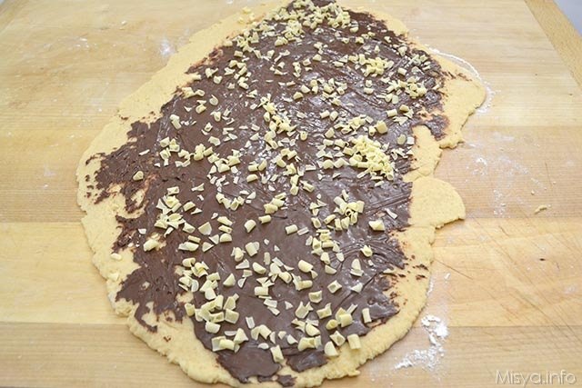7 aggiungere riccioli cioccolato bianco