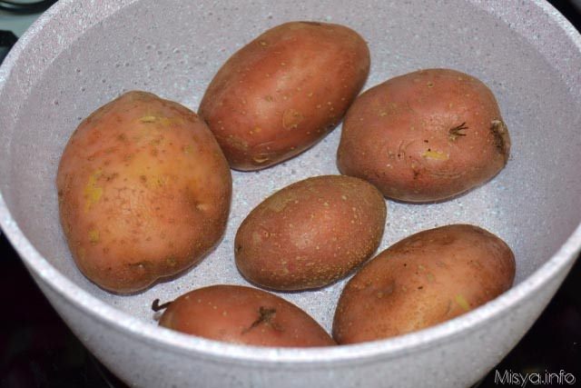 1 cuocere le patate