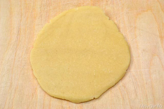 1 stendere pasta frolla